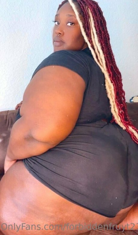 forbiddenfruyt23 xxx model pictures