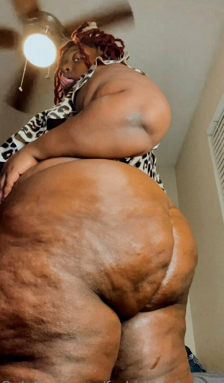 forbiddenfruyt23 Profile pic