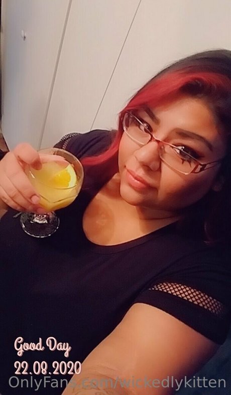 wickedlykitten hd model image