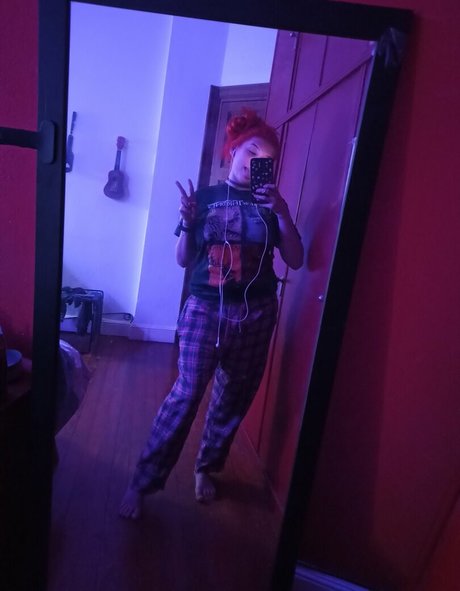 cabaretpanda nude model pics