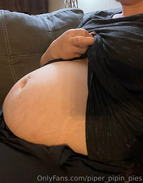 piper pipin pies model beautiful photos