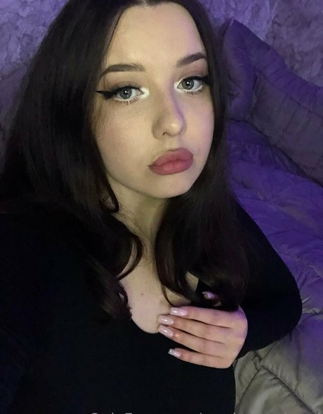 marina unicorn model art pic