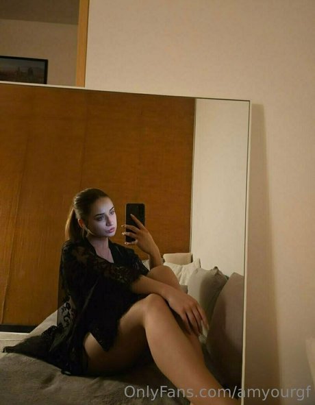 amyourgf model top image