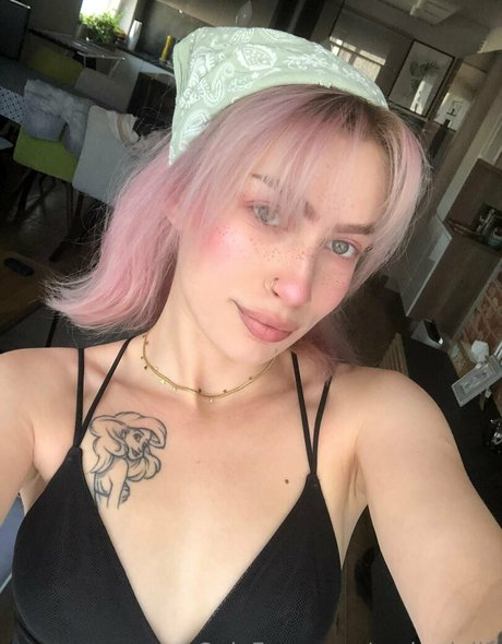 emiardeli2 actress galleries