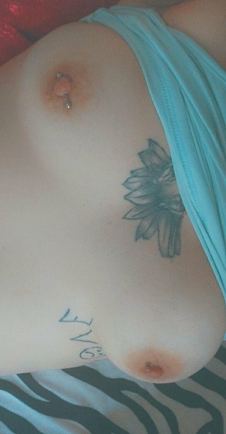 serenitysapphire808 pornstar erotic pic