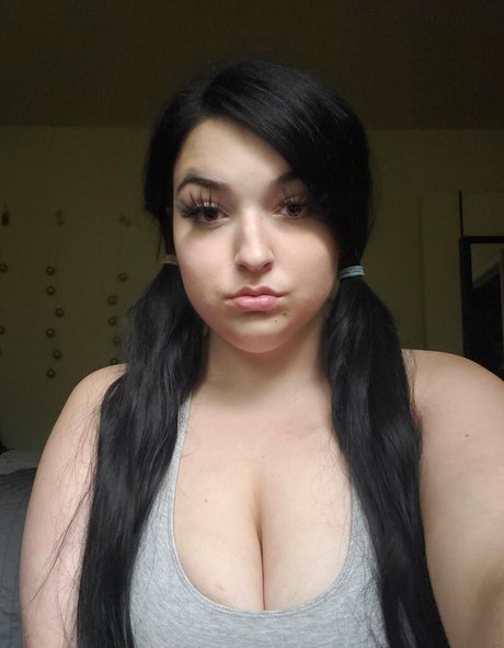 laceylanefree model top photo