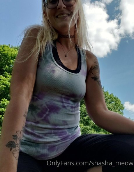 shasha meow adult model img