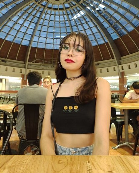 aniaross pornstar naked gallery