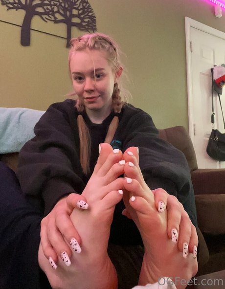 sativaskies model sex img