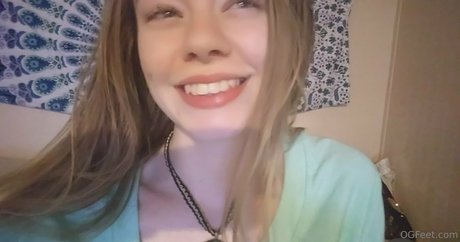 sativaskies pornstar nudes photos