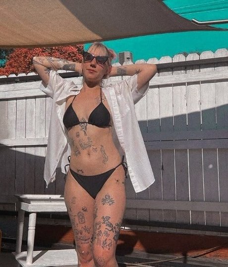 Velvetears xxx model photos