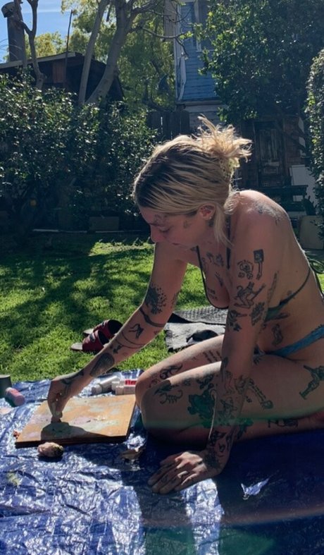 Velvetears hd model images