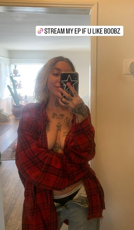 Velvetears high quality star galleries