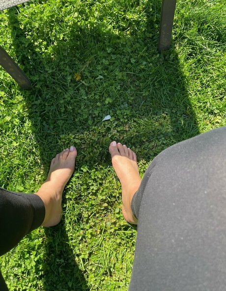 azerasfeet star nudes photos