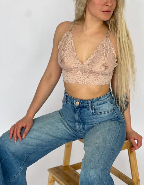 Milavy sexy model img