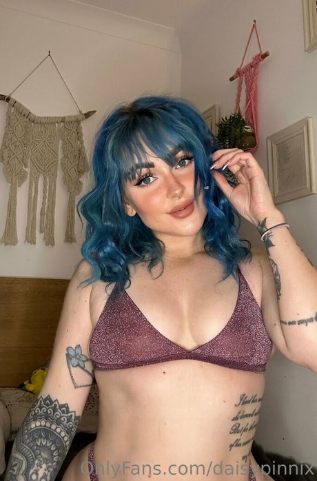 daisypinnix nudes model pics