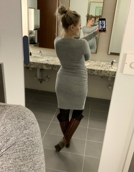 Goddess Rainn pretty model galleries