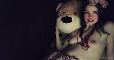 kiiwii katiie xxx pornstar picture