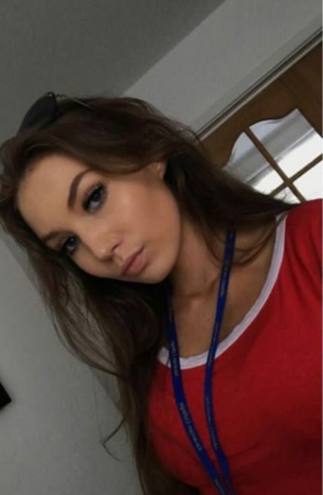 Elise Clayton hd actress images