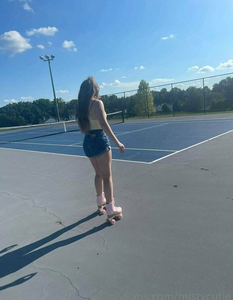 MistyCutie pornstar top pic