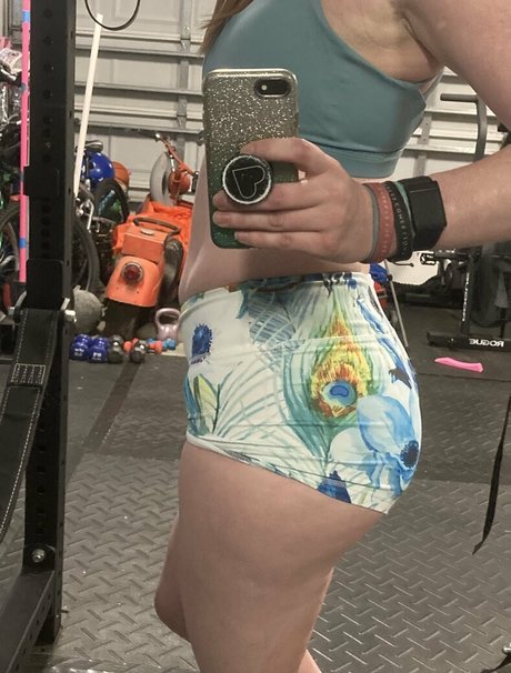 bootyshortsgirl art model images