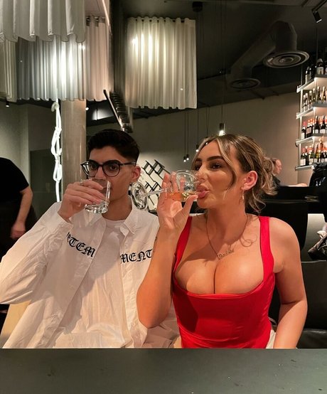 Danielle Tilly Wright free model img