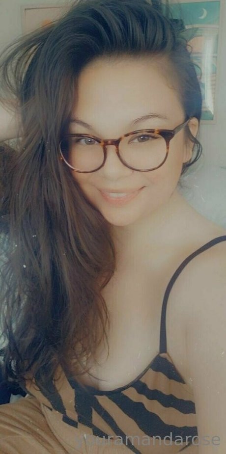 youramandarose naked pornstar pic