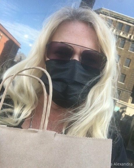 uniquilyyours pornstar free gallery