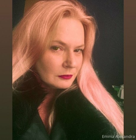 uniquilyyours hd actress images