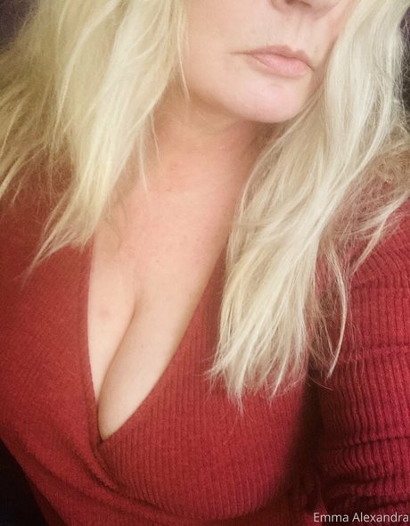 uniquilyyours sex actress photos