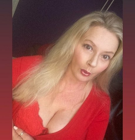 uniquilyyours pornstar top photo