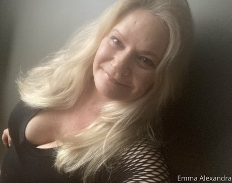 uniquilyyours pornstar pretty photos