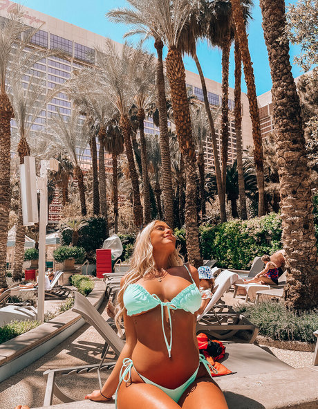 andi111 nude star pic