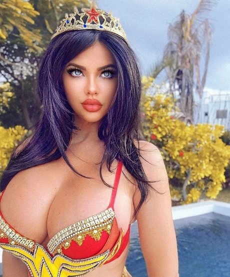 Dana Hamm xxx star photos