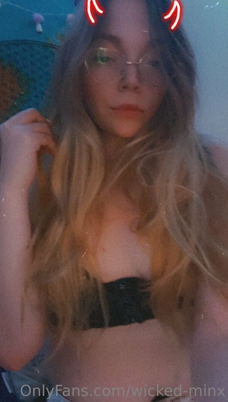 wicked minx pornstar free pics