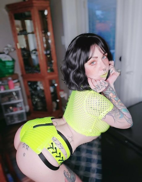 blowjob brunette onlyfans pornographic images