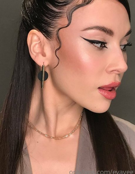 evavee pretty star photo