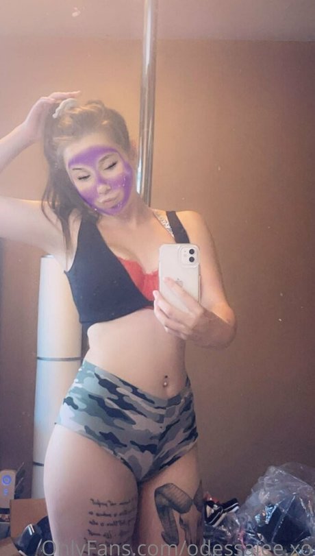 odessalee xo nude pornstar picture
