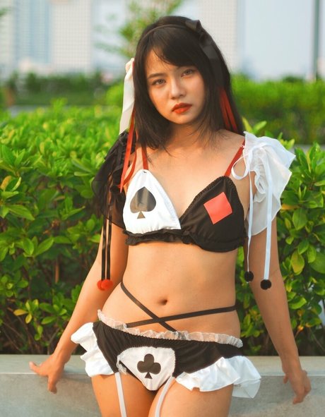 Darkrabbithouse pretty actress pic