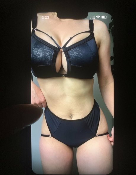 Saterra St Jean adult star image