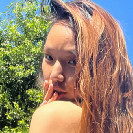 asiankrystal model sexy images