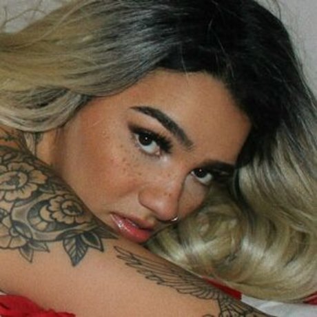 tiuhmariuh sexy model image