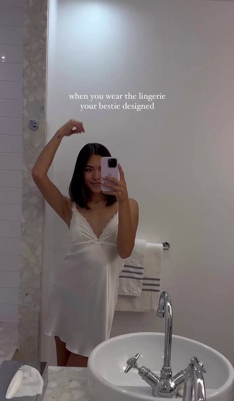 Shanti Tan top star gallery