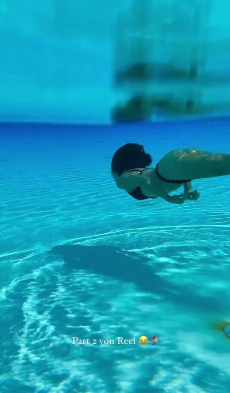 Shanti Tan pornstar free pictures