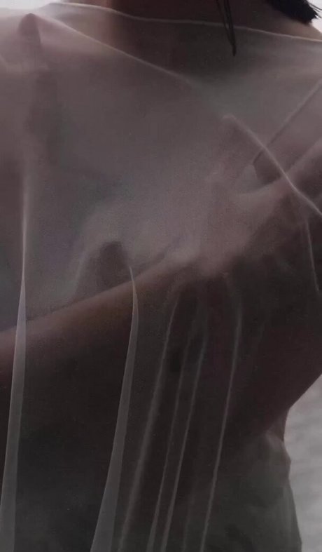 Shanti Tan nice star images