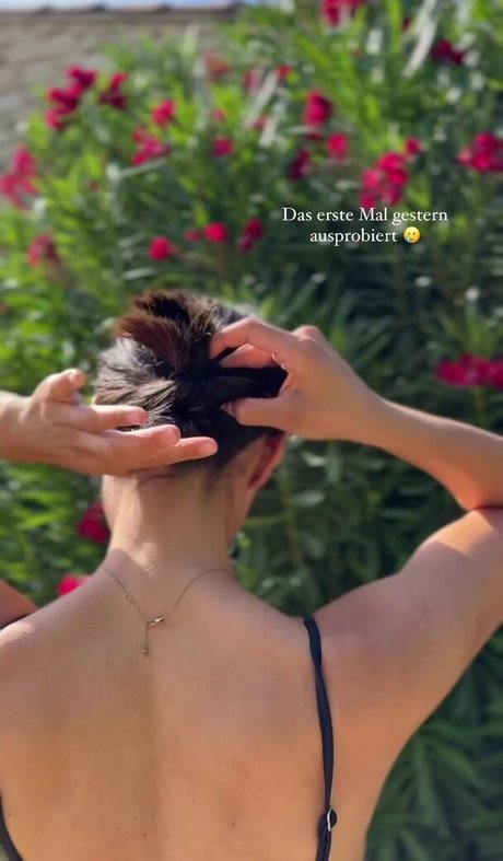 Shanti Tan top pornstar picture