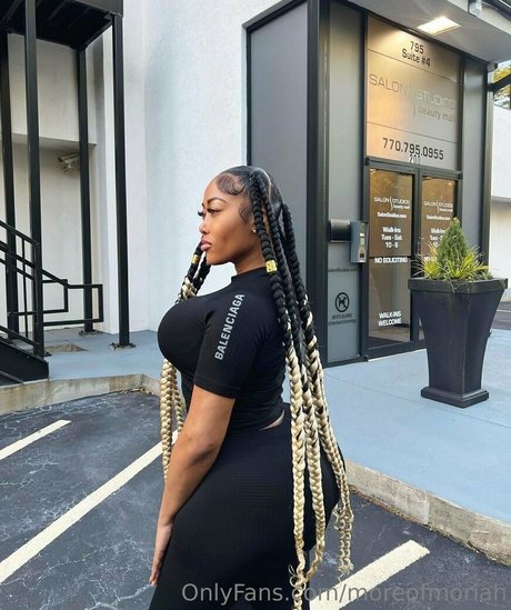 moreofmoriah model sexy archive