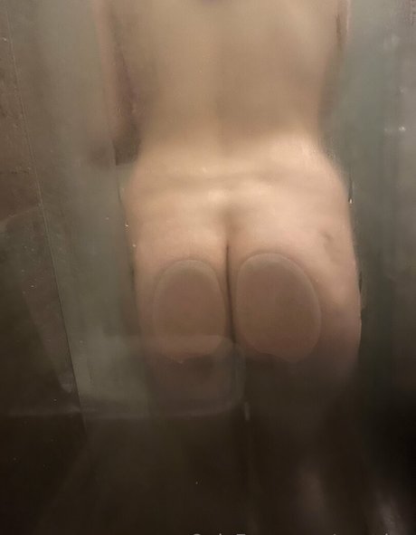 yoyolen star naked img