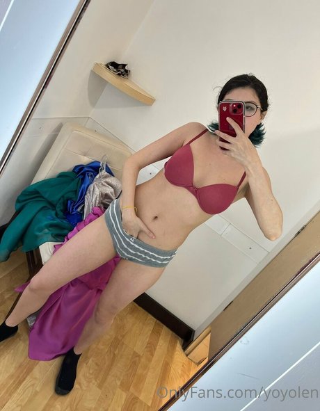 yoyolen model sexy photo