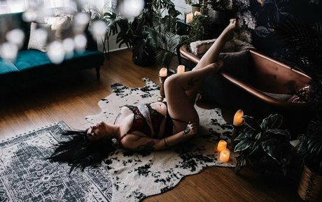 raeofgothiccsunshine pornstar hot picture